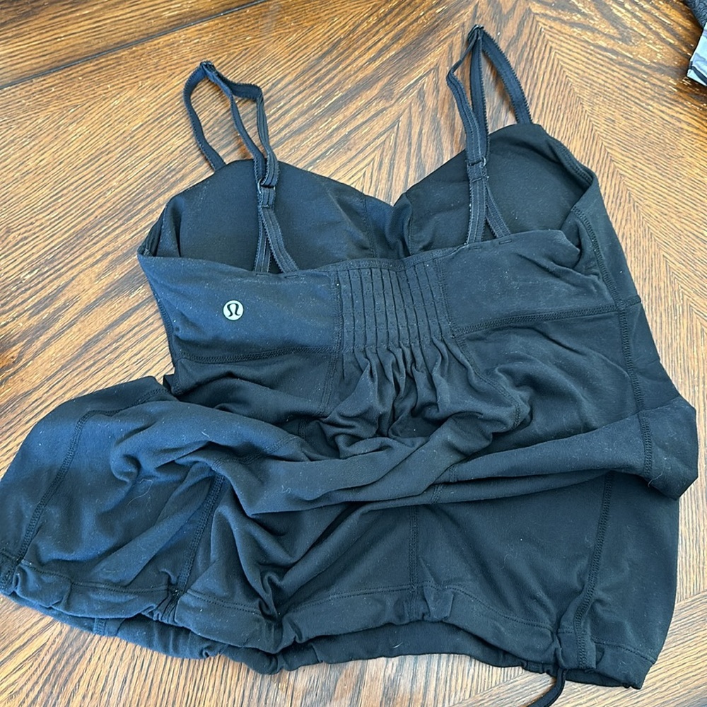 *rare* Lululemon sweetheart neck tank size 8